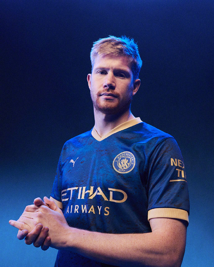 记者：海港近些年投入难比金元时代，穆斯卡特有强大调整能力