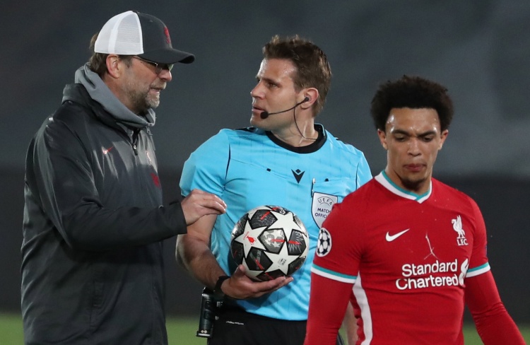 哈兰德百球：左脚71+右脚11，头球11个，其他部位1球