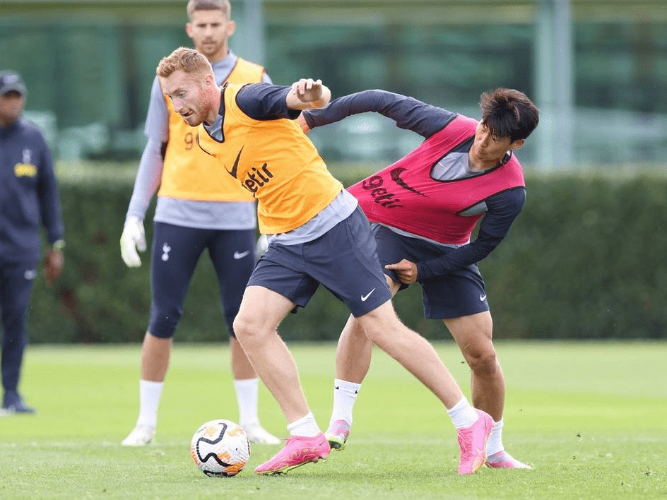 篮球湖人队内矛盾传闻升温，主帅紧急澄清（湖人队内矛盾传闻发酵，主帅火速出面辟谣）