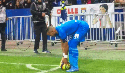 利物浦官方：新赛季球衣保留若塔印号，若球迷购买利润将用于慈善（利物浦官宣：新赛季球衣仍保留若塔号码，相关销售利润将捐赠慈善）