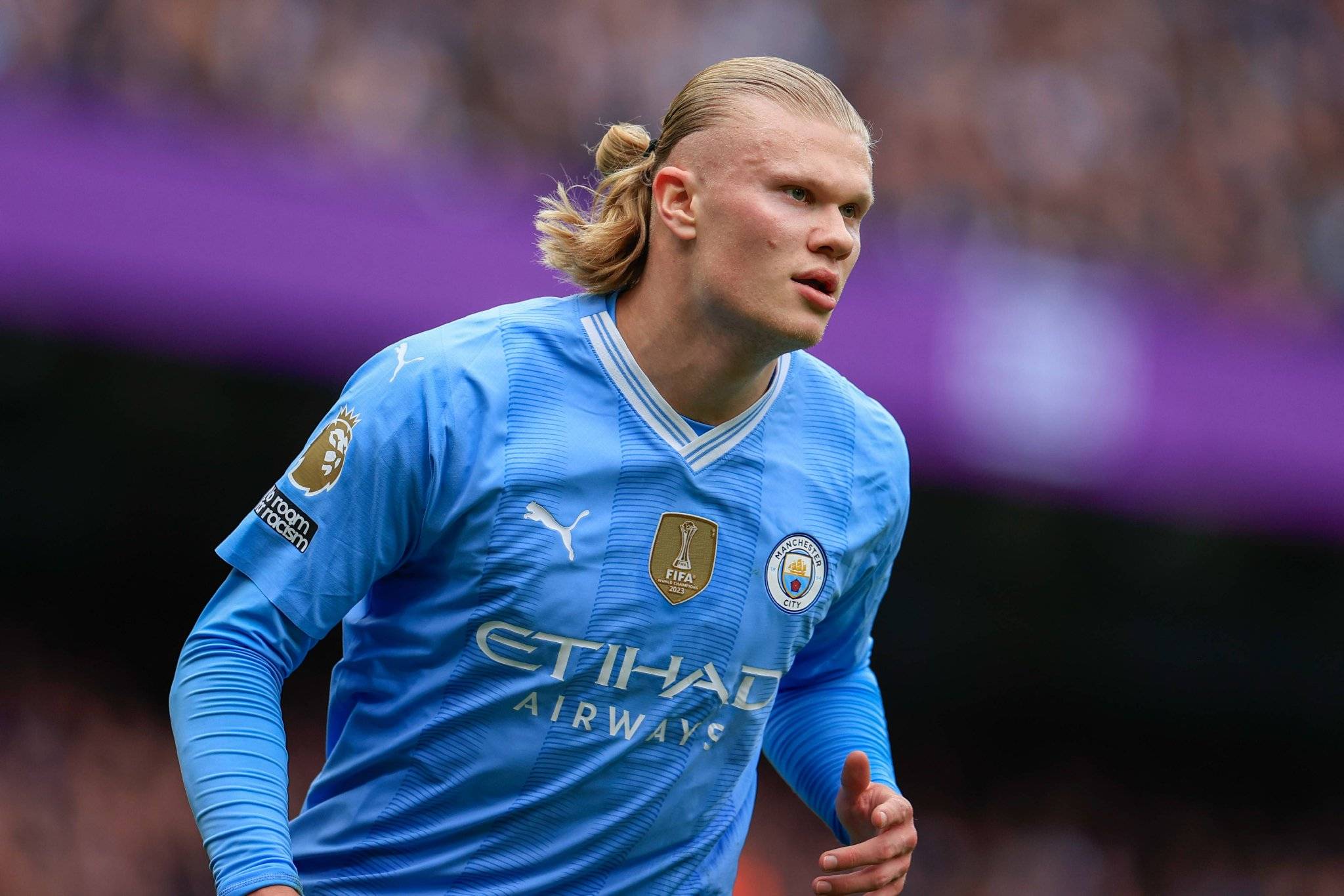 德转评年度最佳右边锋：杜埃、奥利塞、萨拉赫、亚马尔入围（德转年度最佳右边锋候选出炉：杜埃、奥利塞、萨拉赫、亚马尔在列）