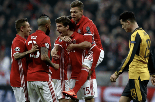 意媒：拜仁天才边锋利契纳或离队，尤文和米兰等队有意争夺（意媒：拜仁新星边锋利契纳或将离队，尤文米兰等队追逐）