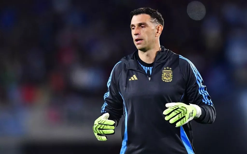 阿什拉夫荣膺2025年非洲足球先生，拉莫斯社媒发文祝贺（阿什拉夫当选2025年度非洲足球先生，拉莫斯社媒送祝福）