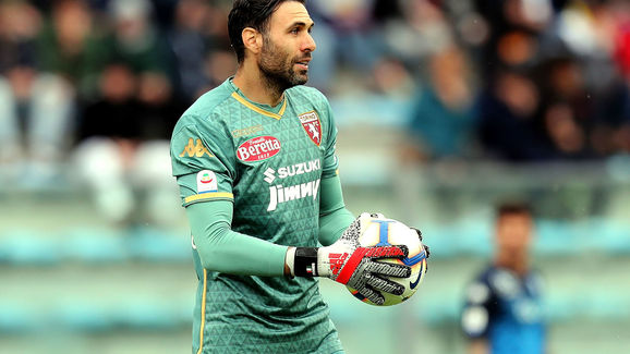 中场核心精准长传，多次制造射门机会（中场大脑精准长传，多次输送射门良机）