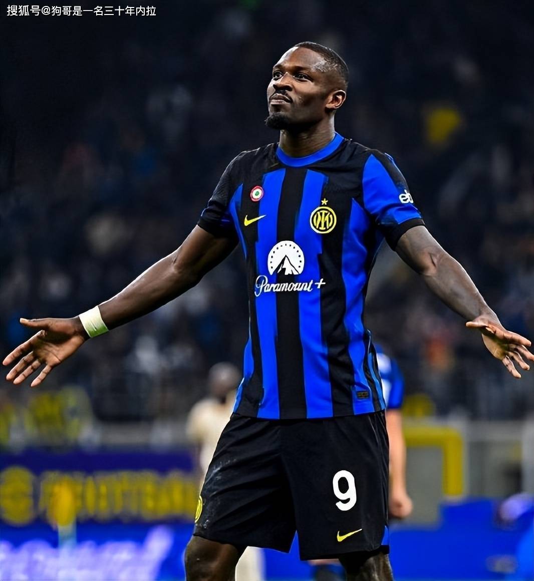 电讯报：马雷斯卡连克弗里克等名帅，完成“战术帽子戏法”（电讯报：马雷斯卡接连击败弗里克等名帅，上演战术帽子戏法）