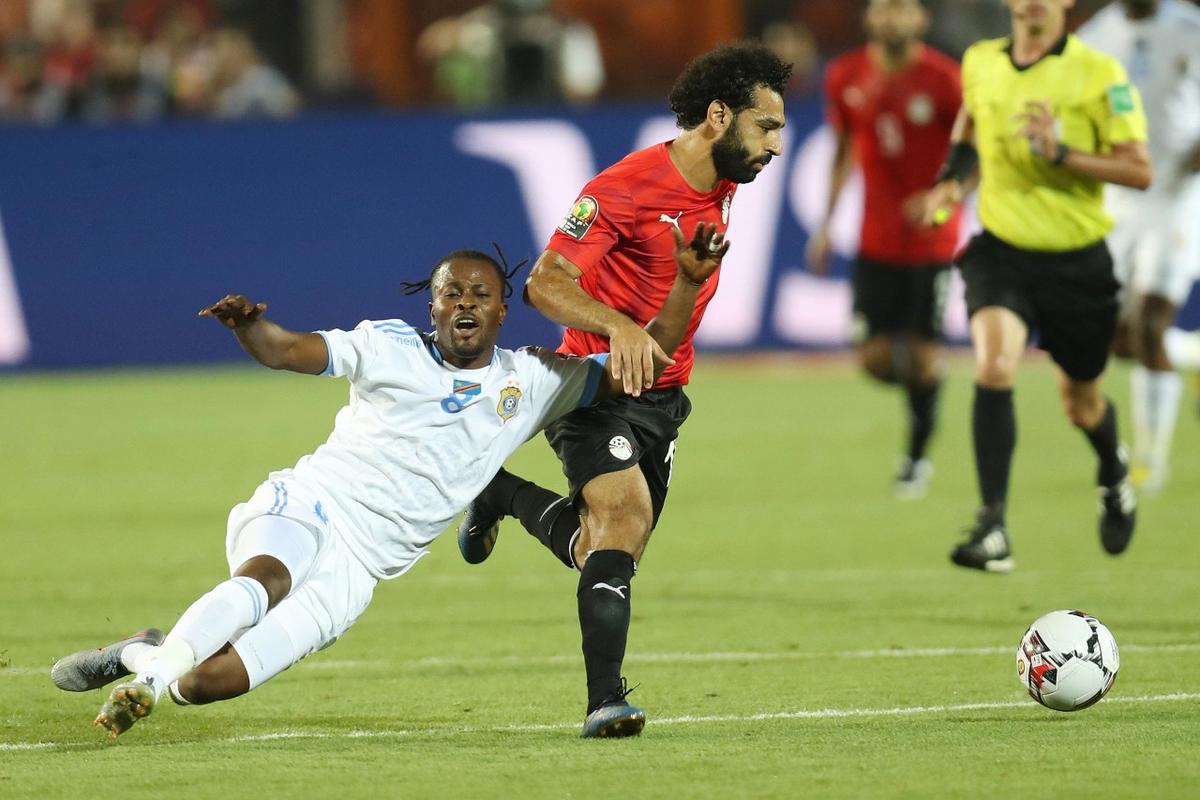 阿德巴约：卡拉格不尊重萨拉赫，他只是幸运出生在利物浦（阿德巴约批卡拉格不尊重萨拉赫：他不过是个生在利物浦的幸运儿）