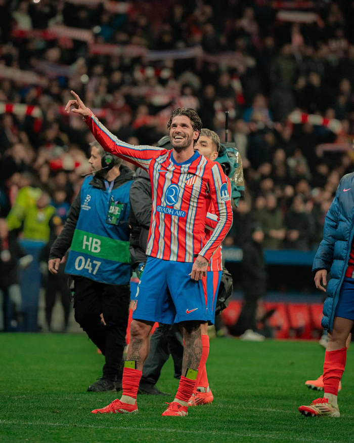 基德：保罗的油箱里还有油，但他或许觉得自己是时候退役了（基德：保罗仍有余力，但或许已到他选择退役的时刻）