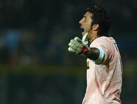 莫利纳：这家俱乐部要求你在客场也要有出色表现（莫利纳：在这家俱乐部，客场同样必须踢出高水平）