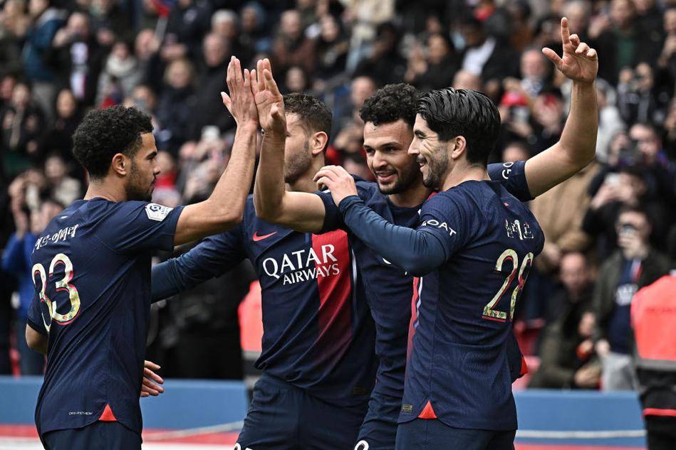 恩里克：2025对俱乐部有重要意义，会继续前进赢得奖杯（恩里克称2025年对俱乐部意义重大，将继续前进冲击奖杯）