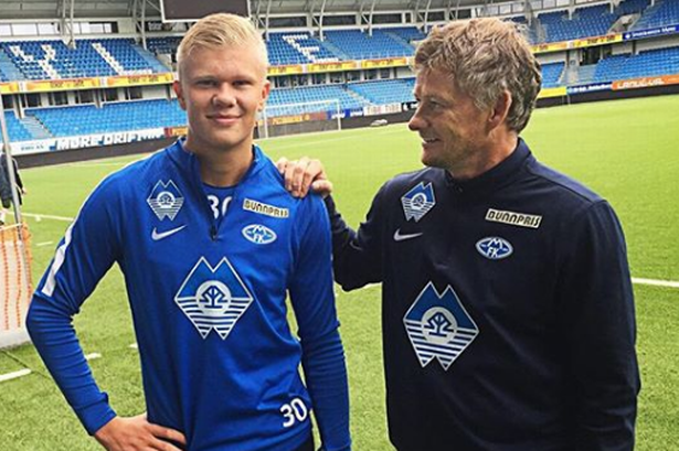 戈麦斯：儿子喜欢皮尔洛，我说光脚法好没用也要学习加图索（戈麦斯：儿子崇拜皮尔洛，但我提醒他光有脚法不够，还要向加图索学习）