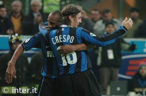 足协杯夺冠次数排名：山东8次居首，国安5次独居次席（足协杯夺冠次数榜：山东8冠领跑，国安5冠独占第二）