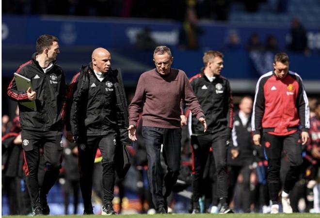 皇家社会继续黑马表现（皇家社会延续黑马势头）