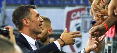 新赛季英超前瞻：红军卫冕难 阿森纳剑指破咒（英超新季前瞻：利物浦卫冕艰难，阿森纳誓破魔咒）