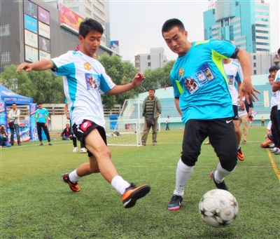 乌兹别克斯坦队展现黑马潜质（乌兹别克斯坦队崭露黑马之势）