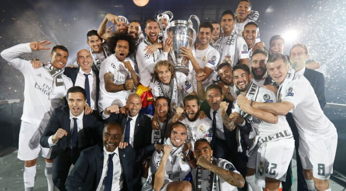 皇马本泽马梅开二度助球队取胜（本泽马独中两元助皇马全取三分）