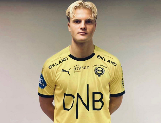 霍伊伦本赛季意甲10场4球，与上赛季联赛进球数持平（霍伊伦本季意甲10场轰4球，已追平上赛季联赛进球数）