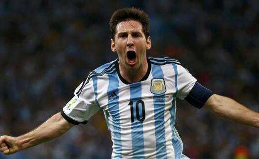 西甲战报：亚马尔传射，奥尔莫双响，巴塞罗那3-1阿拉维斯（西甲：奥尔莫梅开二度，亚马尔传射，巴萨3-1力克阿拉维斯）